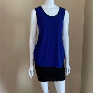 Hot Gal, sleeveless top size M